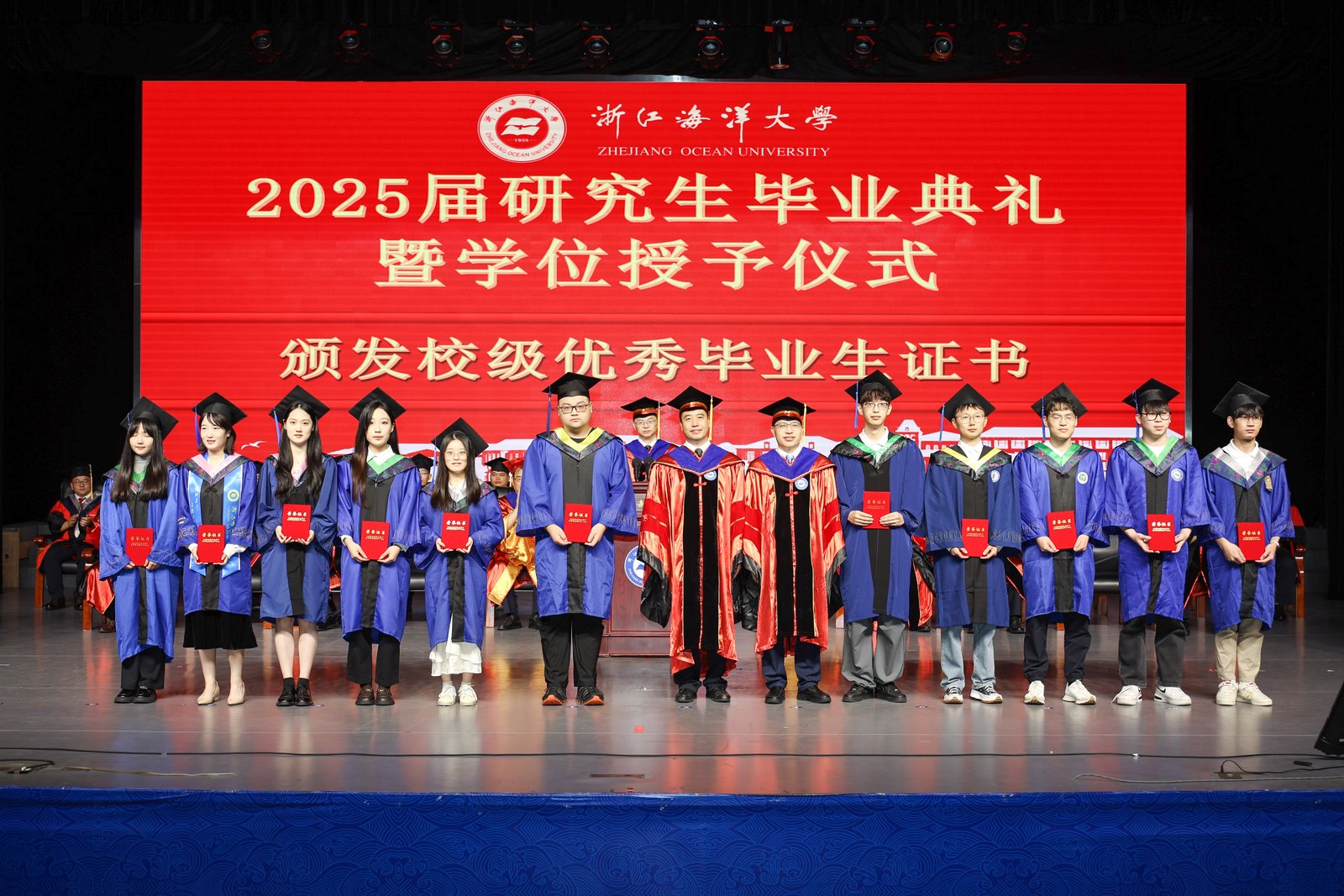 研究生毕业典礼7.jpg