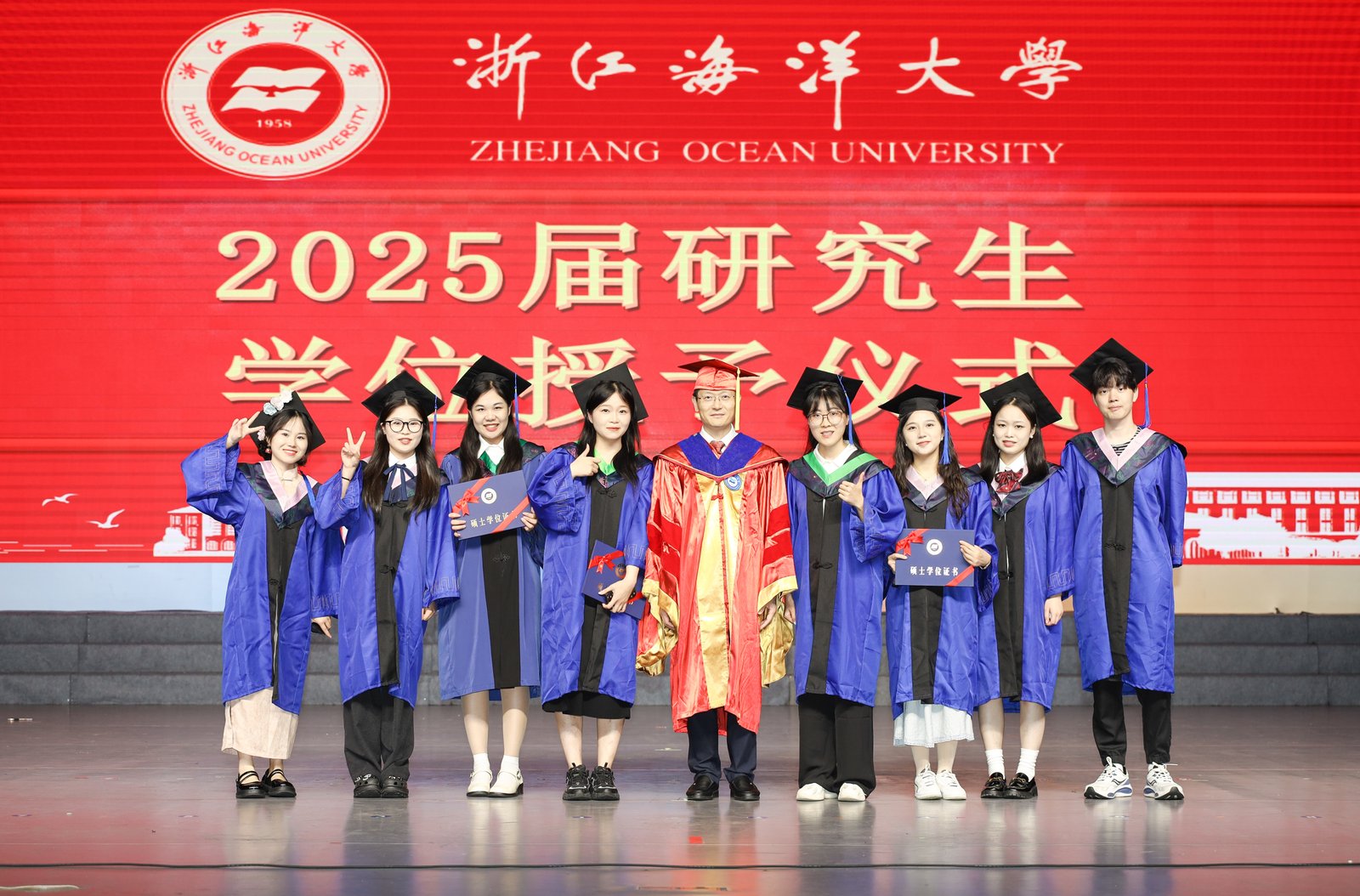 研究生毕业典礼11.jpg