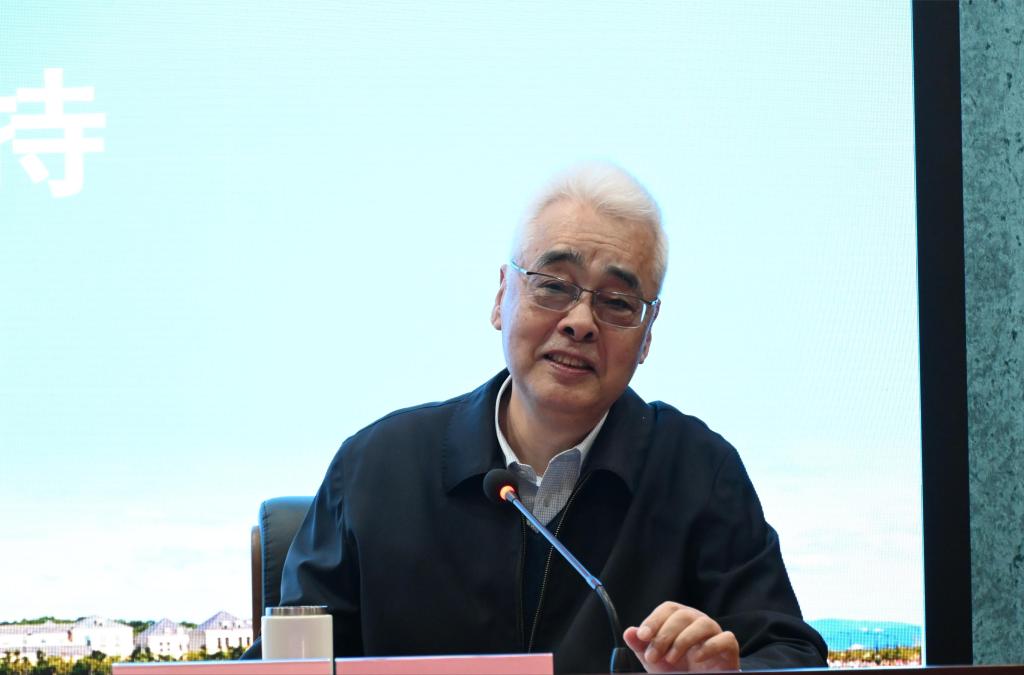 06卜键研究员主旨报告《从中俄日文献考索清朝东北海疆》.jpeg