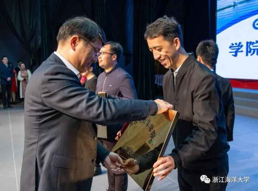 640.jpg 图片