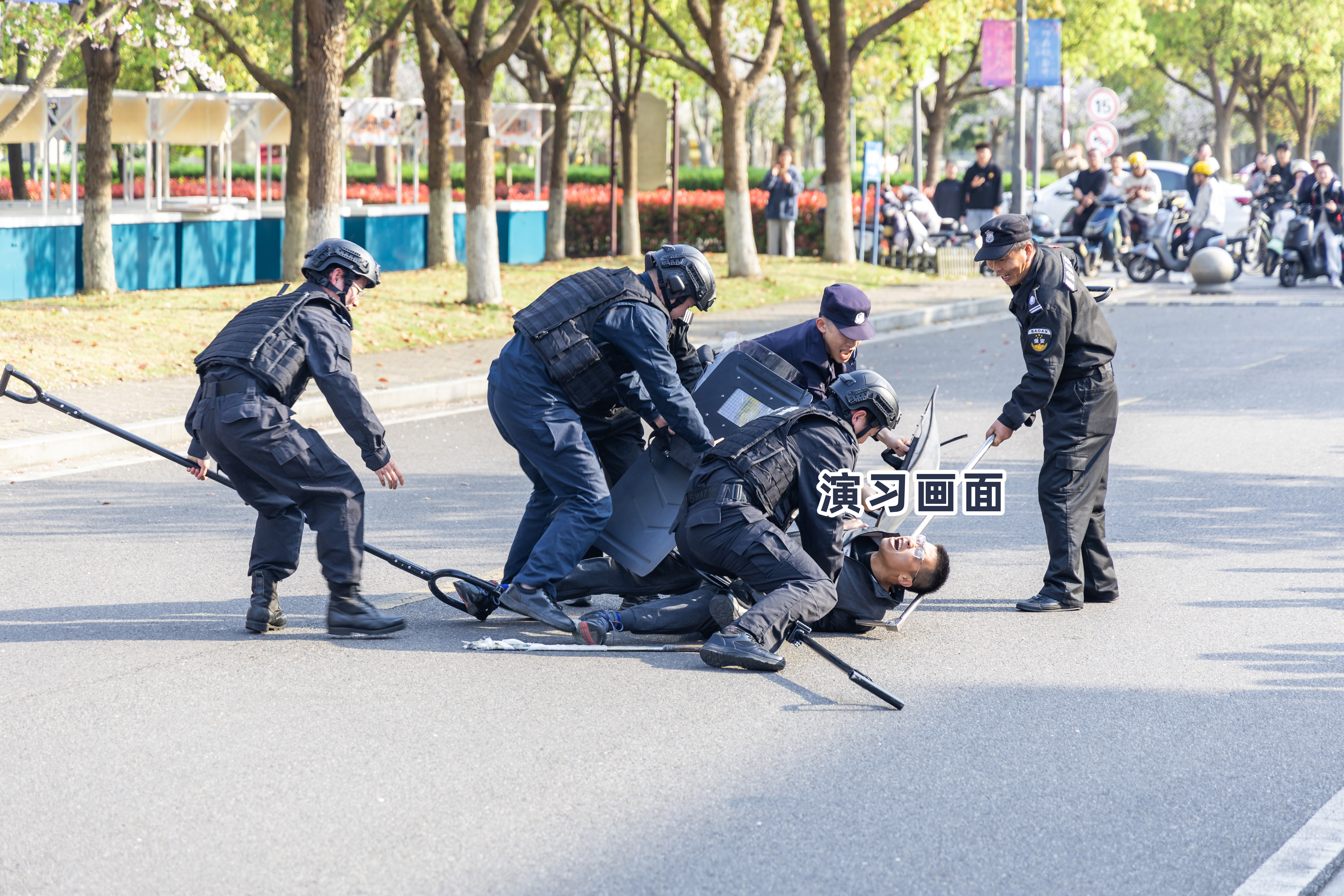 20240411_防爆恐应急处置演练活动-60.jpg