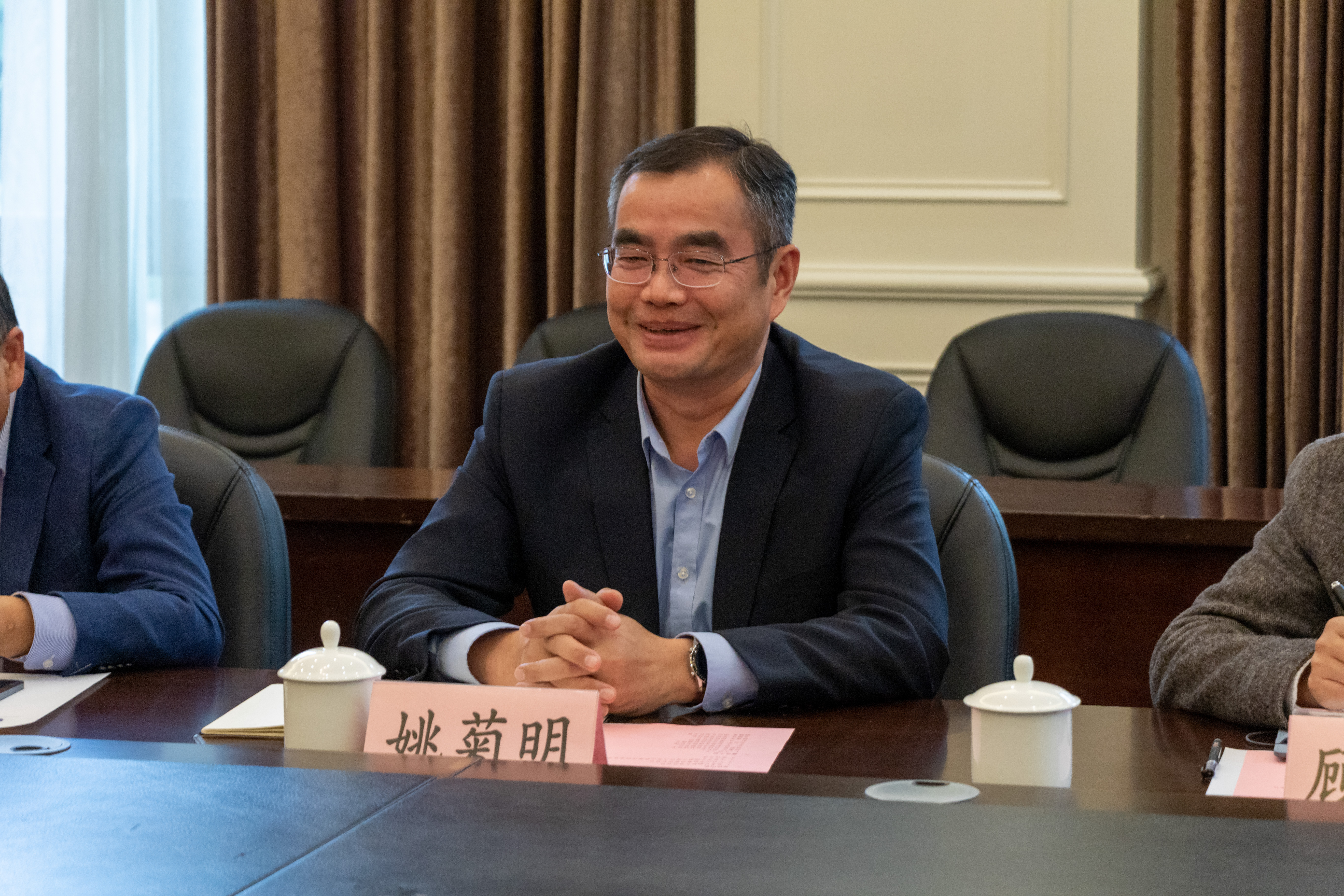 20211102_宁波大学来学校调研国际化办学(胡敏 7D) (17).jpg