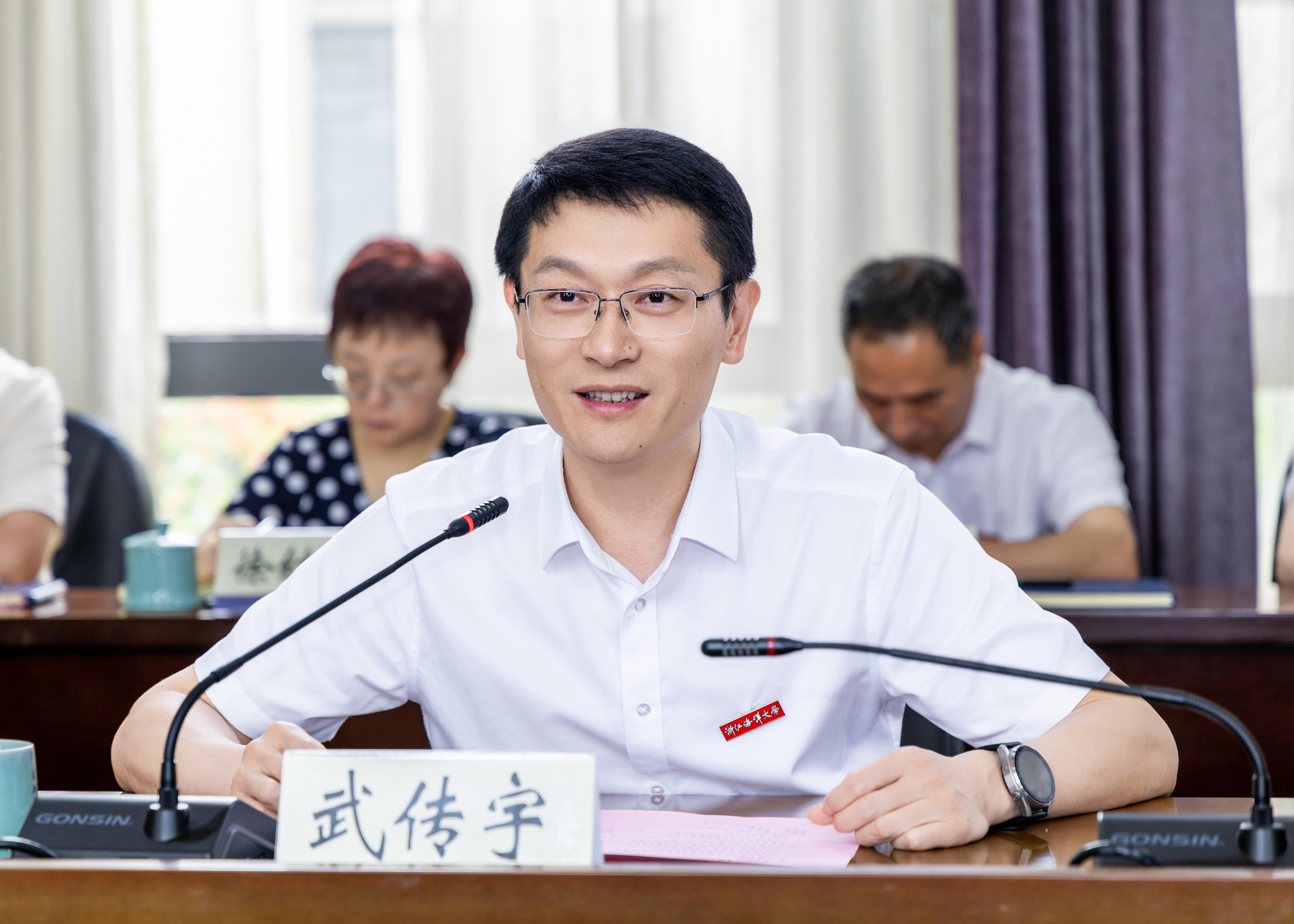 20250623-巨融学院和校企联合实验室揭牌仪式-229.jpg