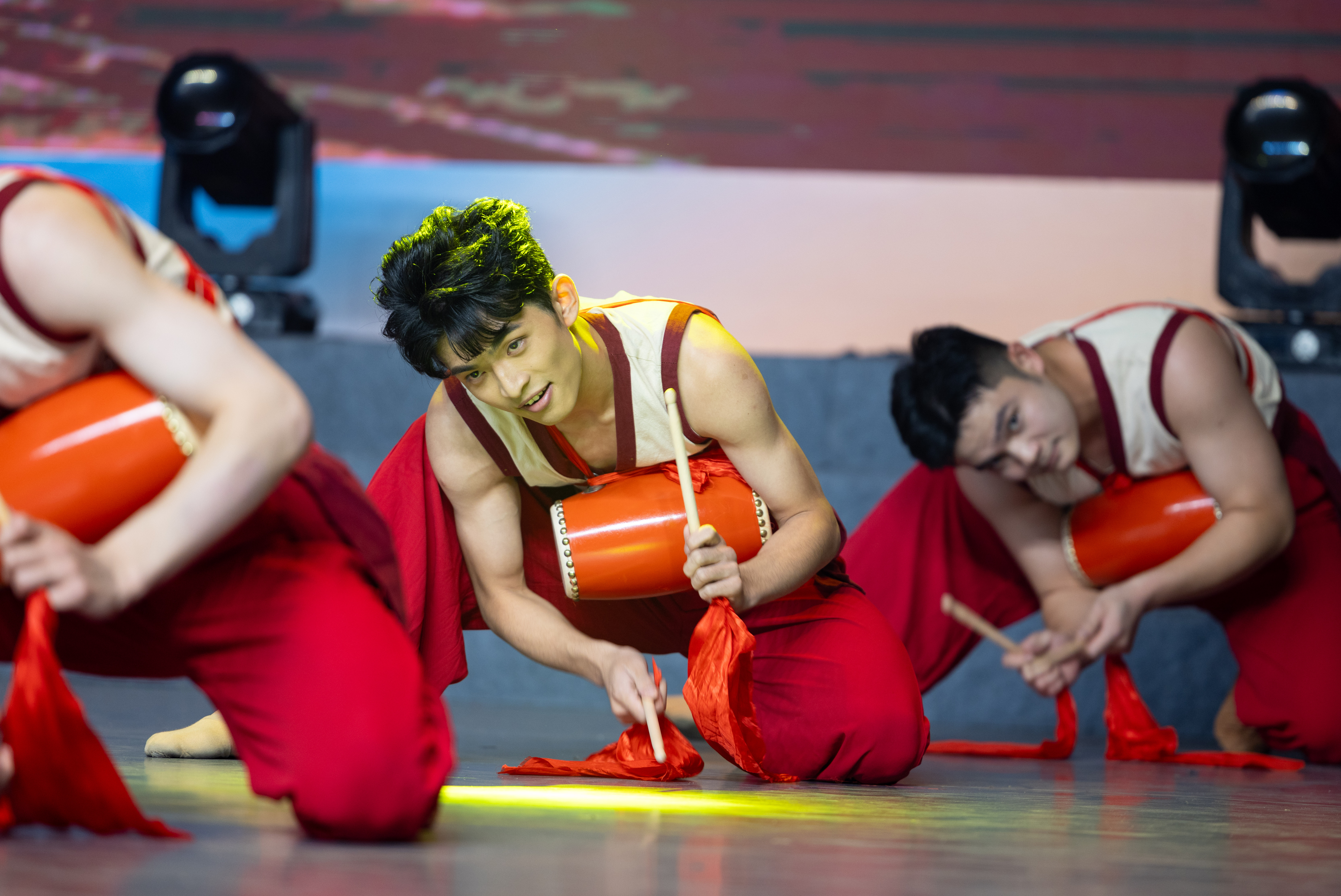 20251015_高雅艺术进校园-残疾人艺术团-112.jpg