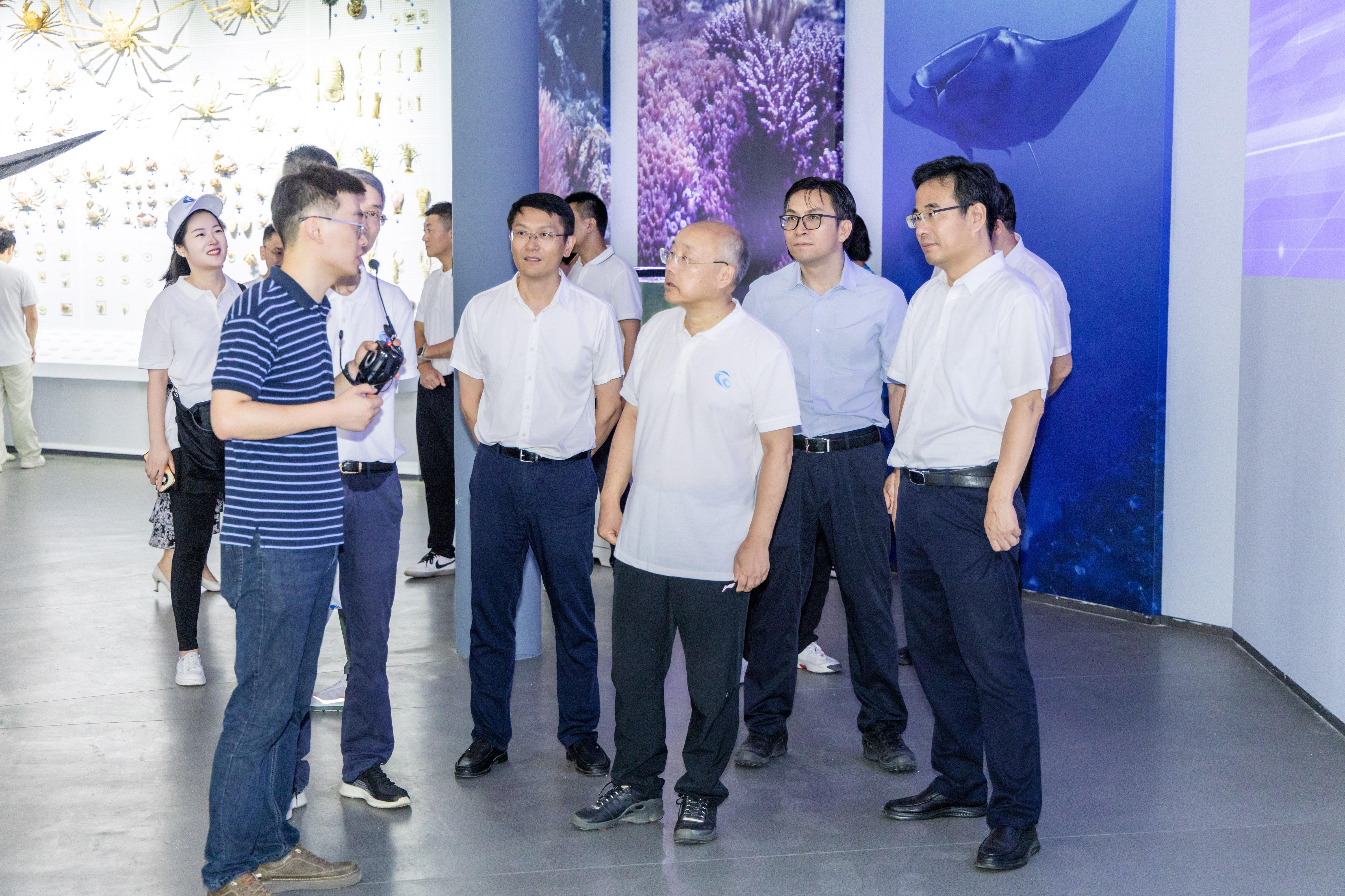 浙江省科普联合会会长周国辉一行来校专题调研海洋科普工作2.jpg